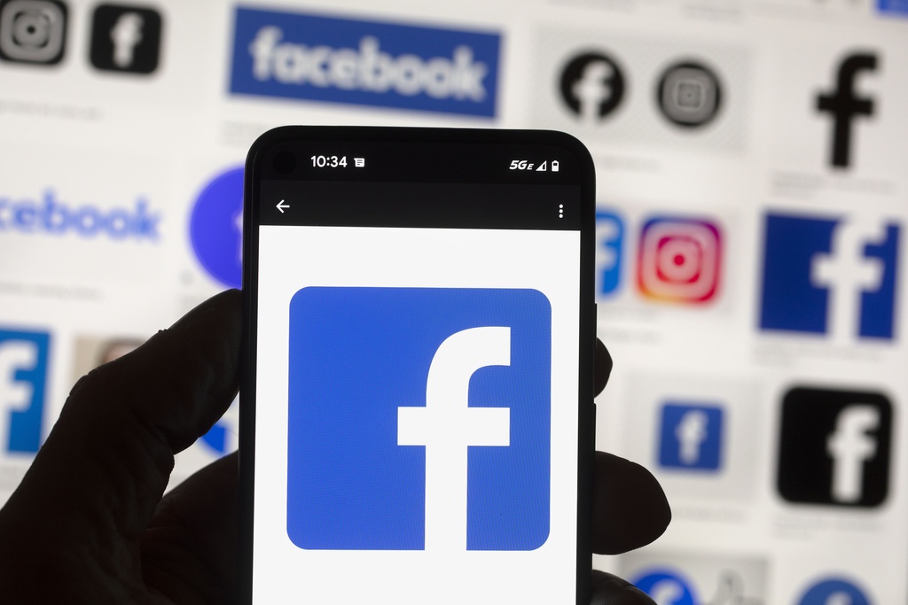 Police need wiretap order to monitor Facebook account, court rules