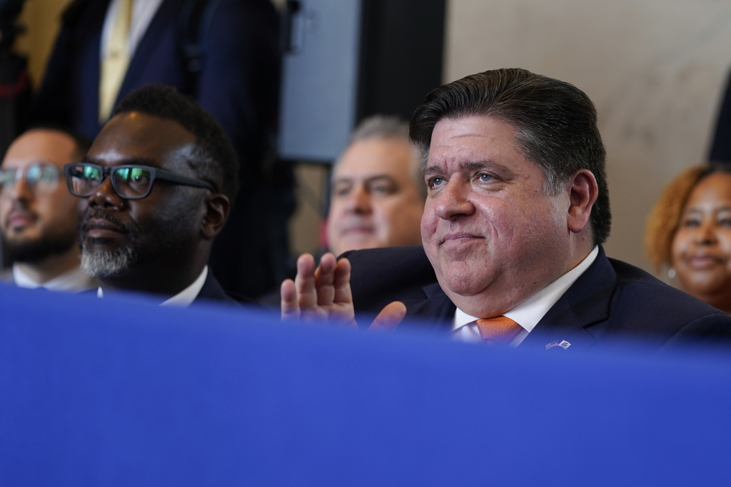 Pressure mounts between Biden and Pritzker as Chicago illegal immigration surge nears