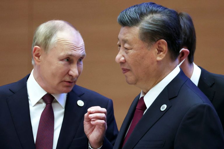The White House wants Chinese President Xi Jinping to pressure Russian President Vladimir Putin during their upcoming meeting to end the ongoing war in Ukraine.