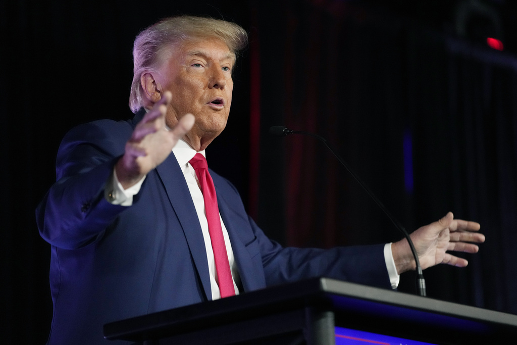 Donald Trump makes pit stop at UFC 290 following Las Vegas rally