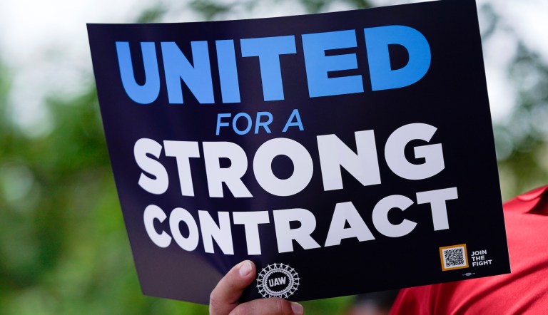 Biden administration touts report on unions and economy ahead of Labor Day