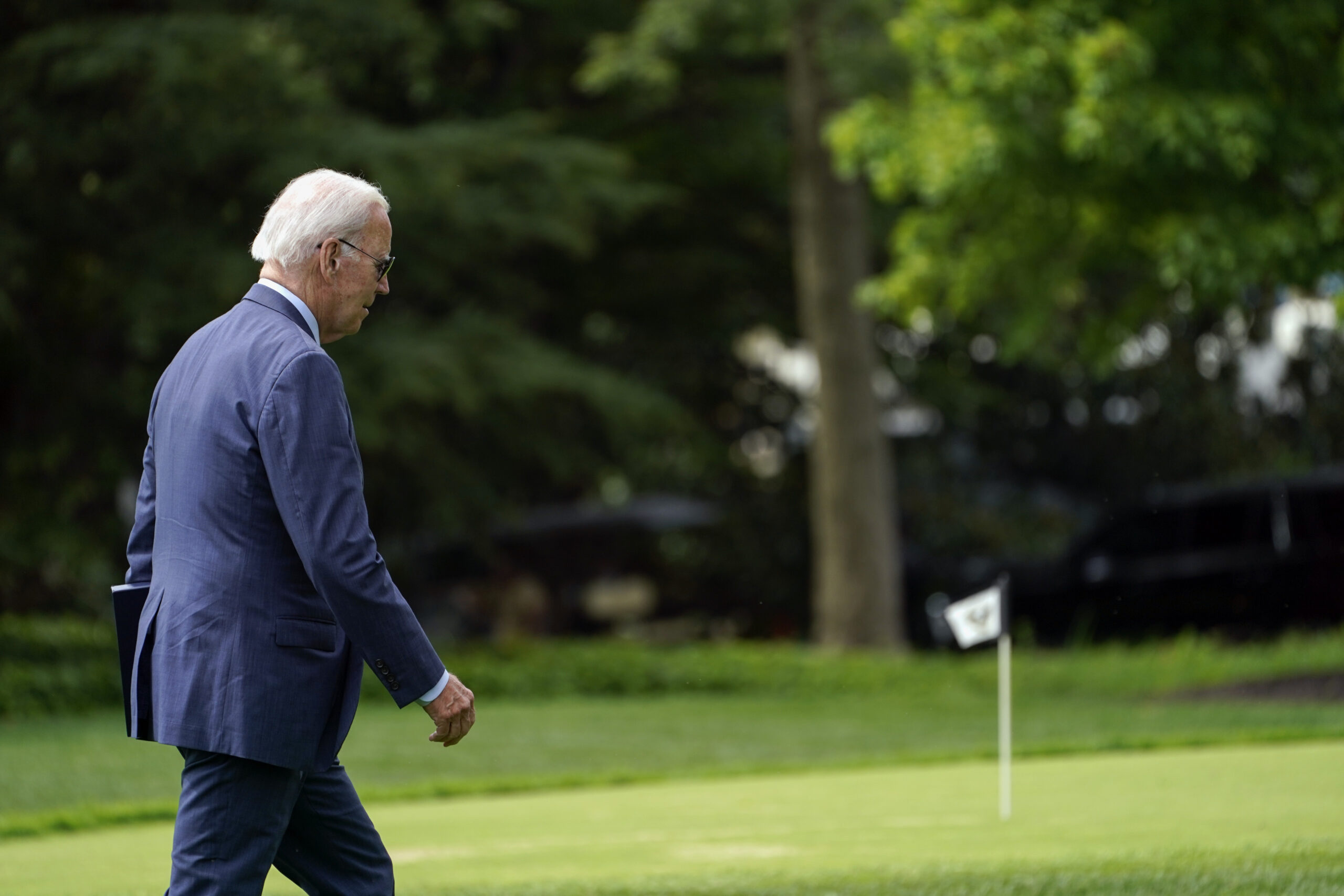 Biden heads to Wisconsin neck and neck with Trump