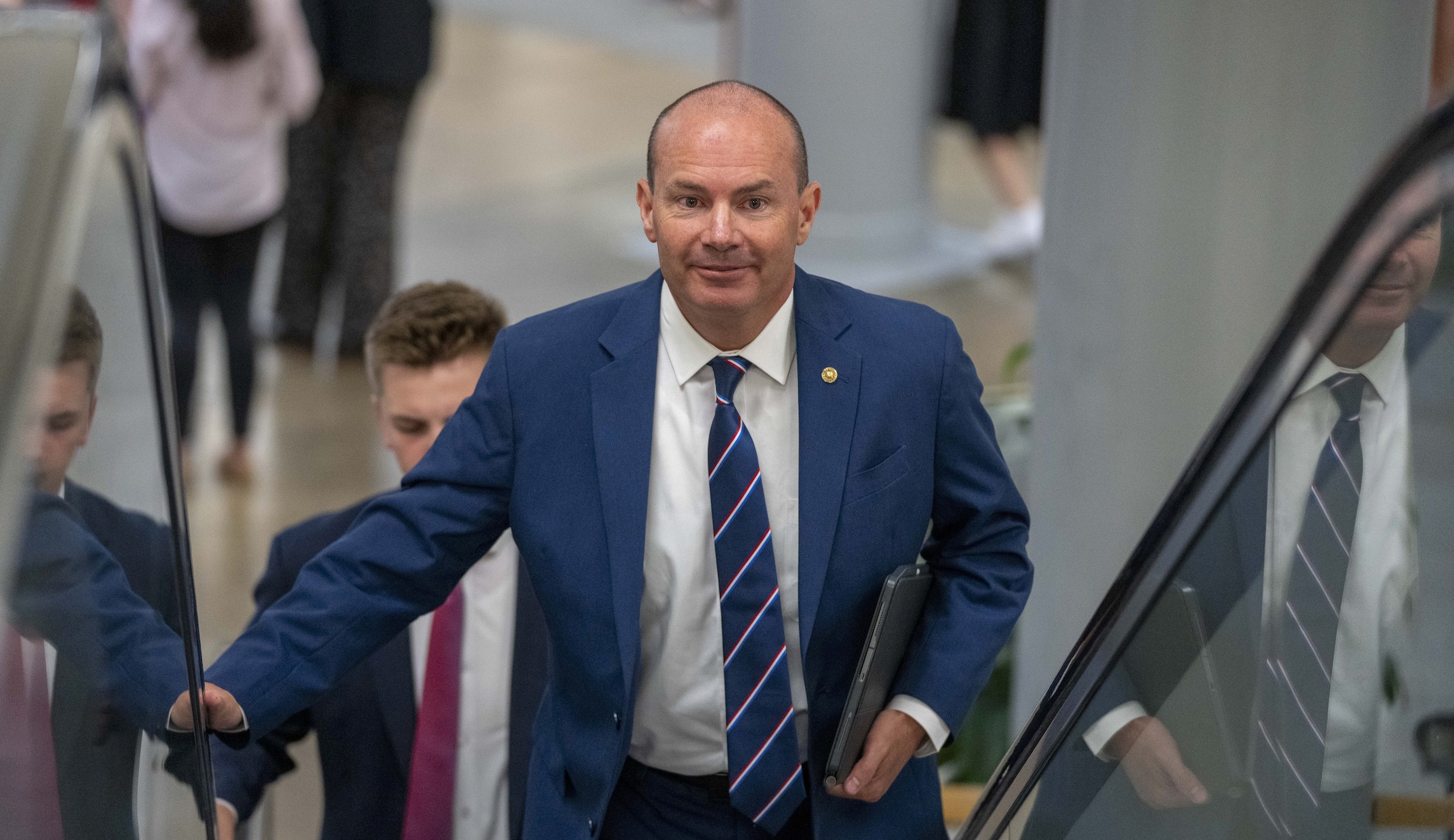 Mike Lee asks what Jan. 6 committee ‘deliberately hid from us’ and calls for investigation