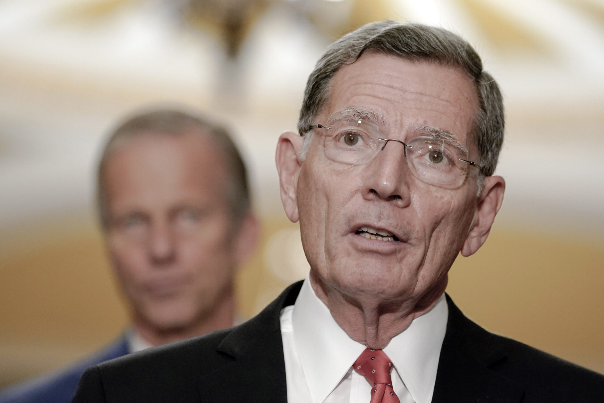 Barrasso calls for parks to stay open during shutdown with method deemed illegal