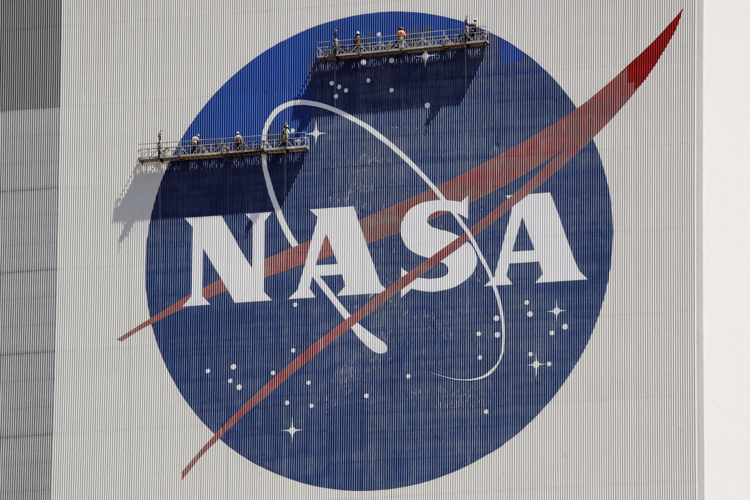NASA says it has debunked famous UFO video but scientists are skeptical