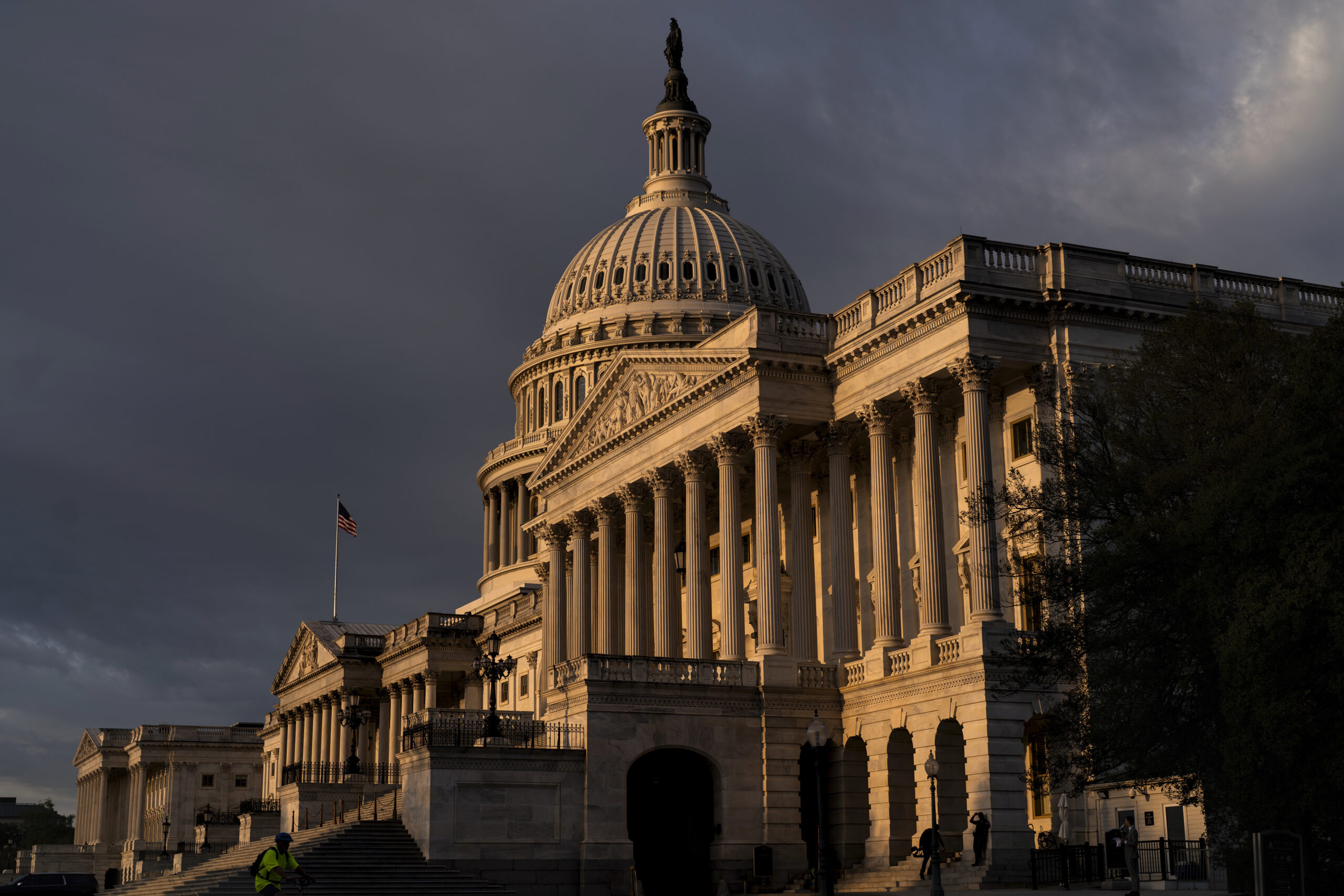 Senate plots Ukraine aid push after averting government shutdown