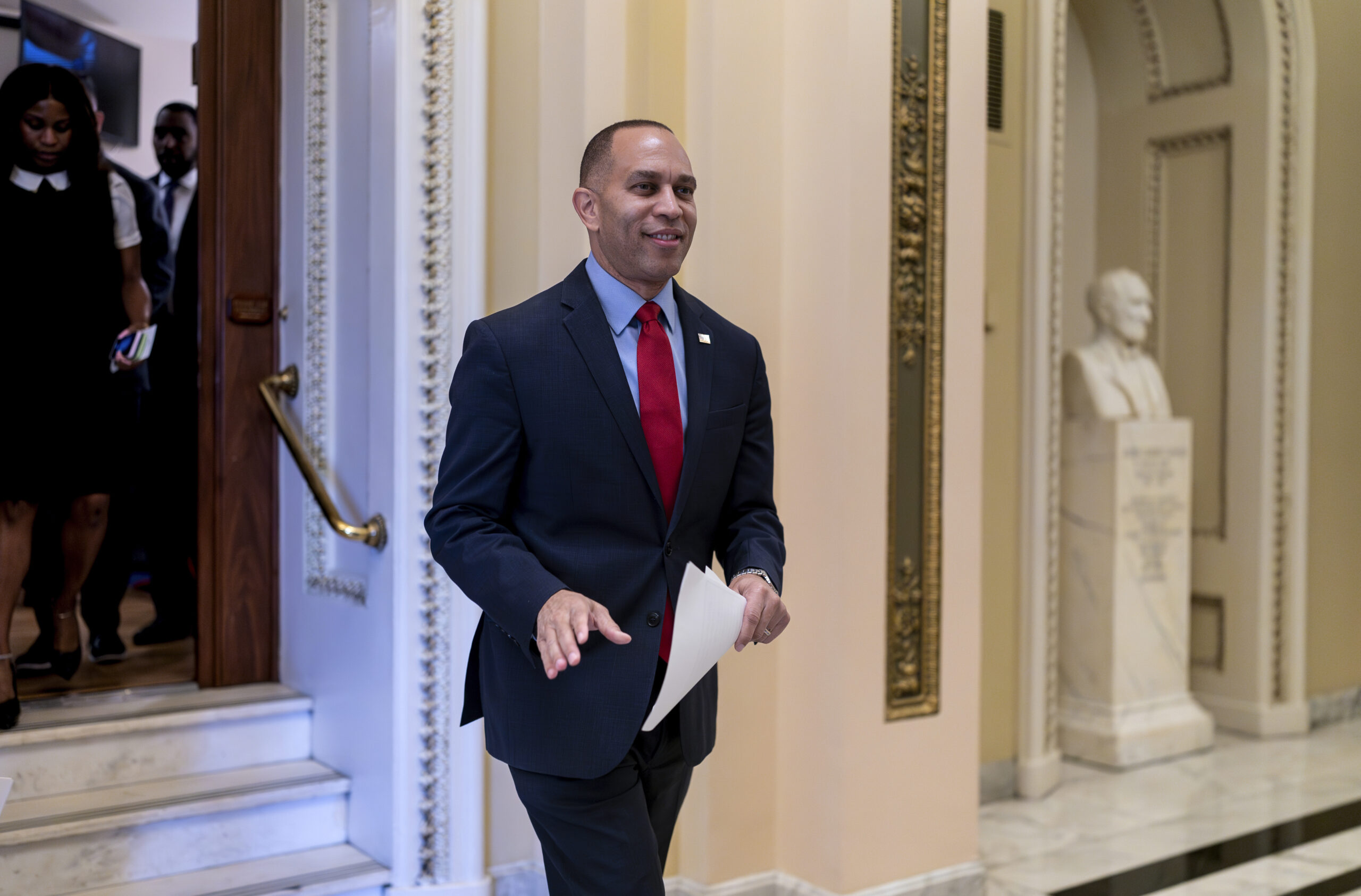 House Democrats tell GOP to advance bipartisan spending bill: ‘Only way forward’