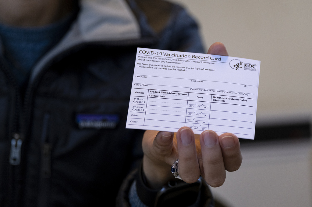 COVID vaccination cards to be phased out by CDC