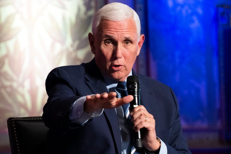 Heckler claims he and Mike Pence are gay during press conference