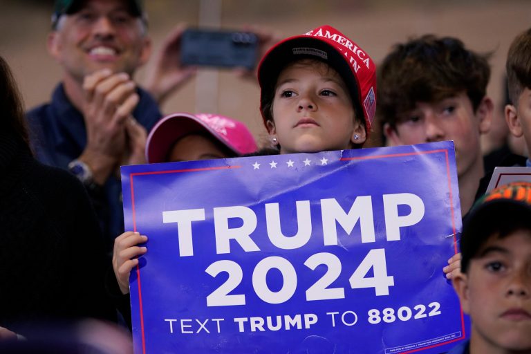 Trump wins generic vote big, 30% Democrats back him
