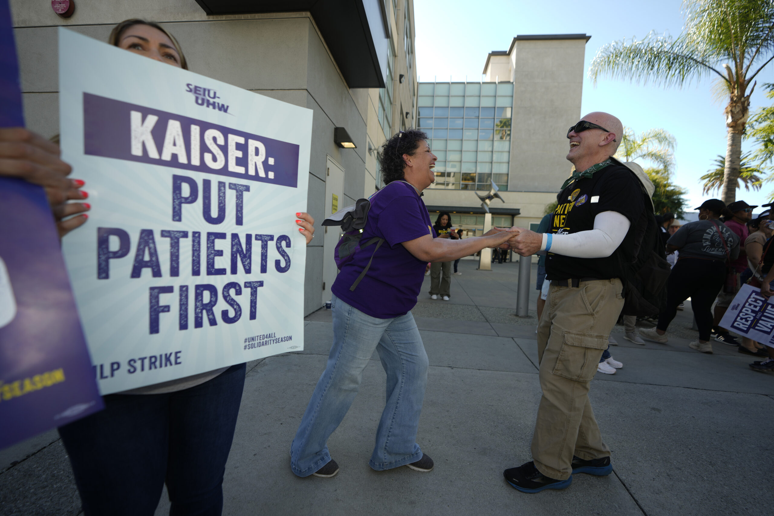 Kaiser Permanente releases contract details with striking healthcare workers