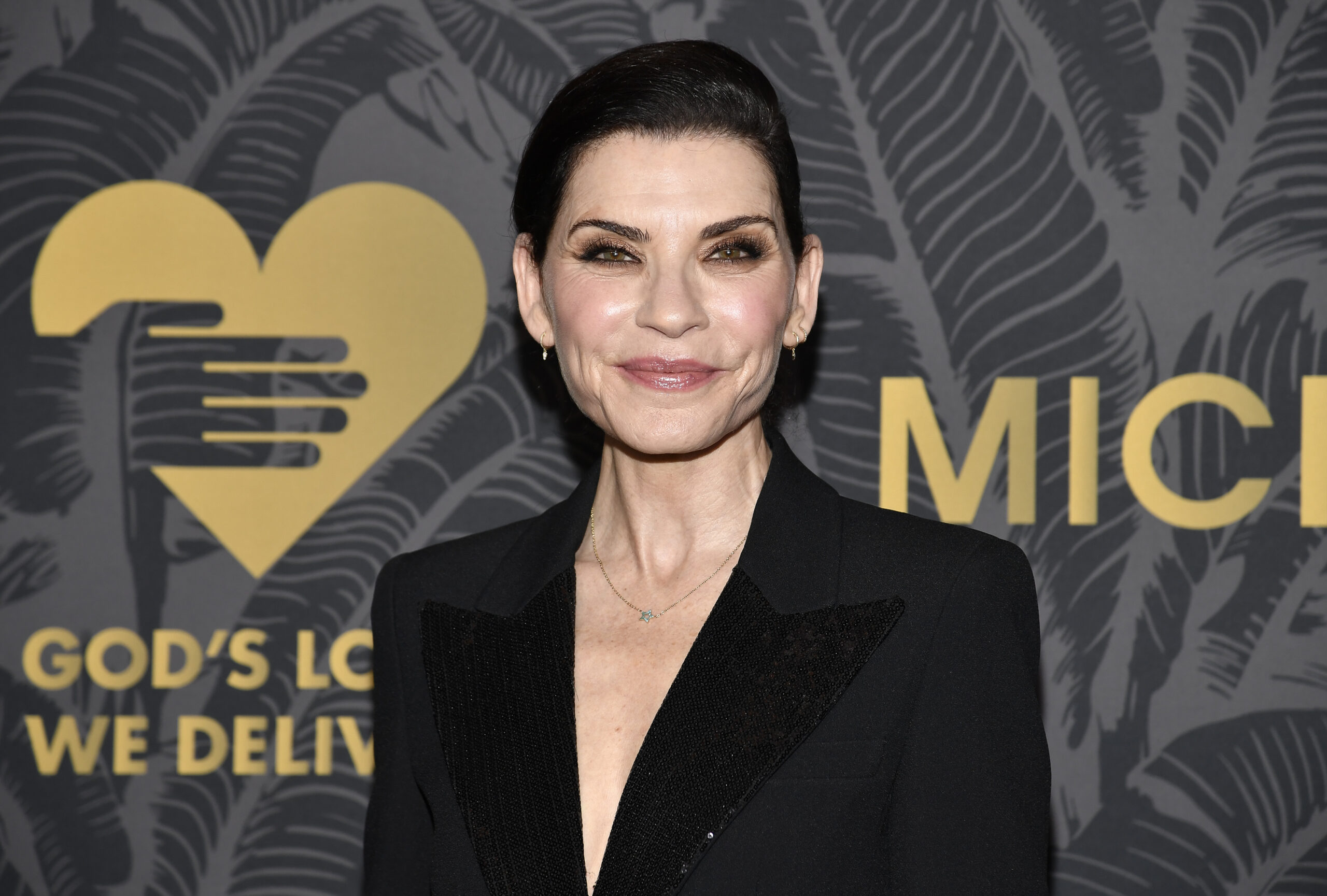 The Good Wife actress apologizes for accusing black and LGBT people of antisemitism