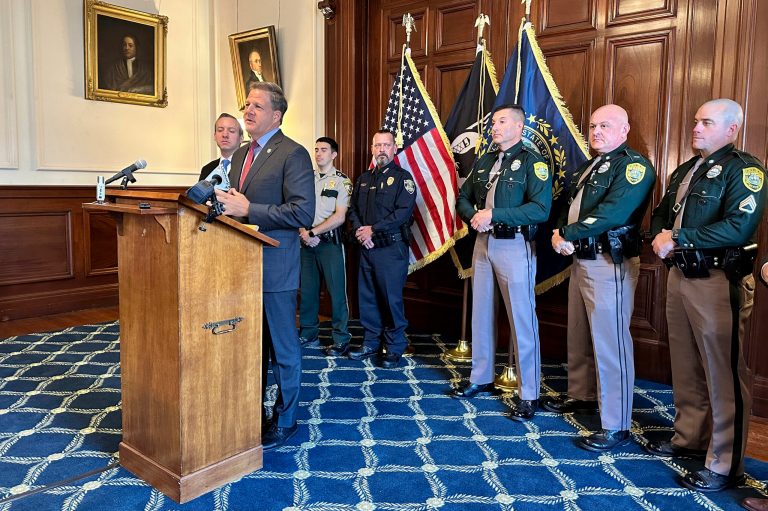 Sununu announces new task force to ramp up security at border with Canada