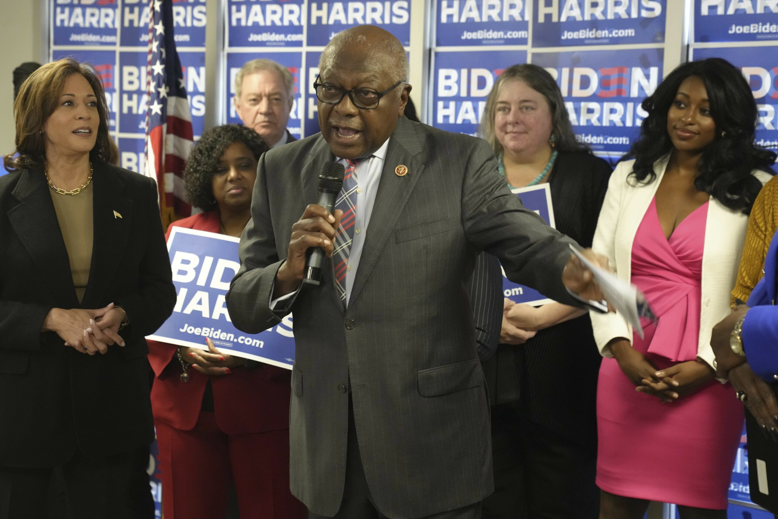 Clyburn slams ‘MAGA-leaning Supreme Court’ for killing black voter support for Biden