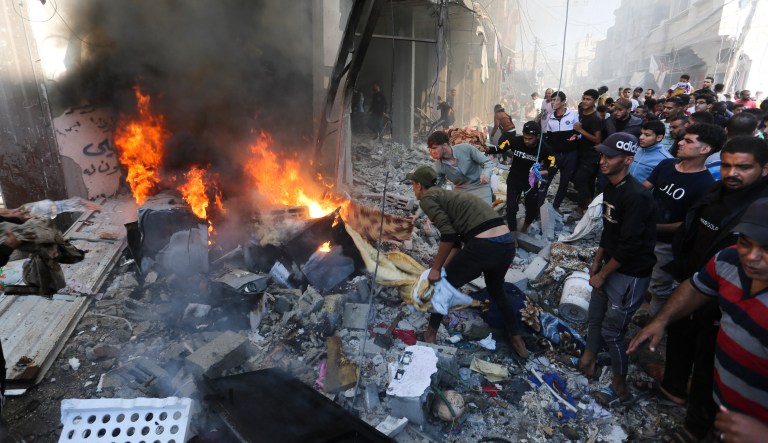 Palestinian civilians in Gaza face ‘immediate possibility of starvation,’ WFP says