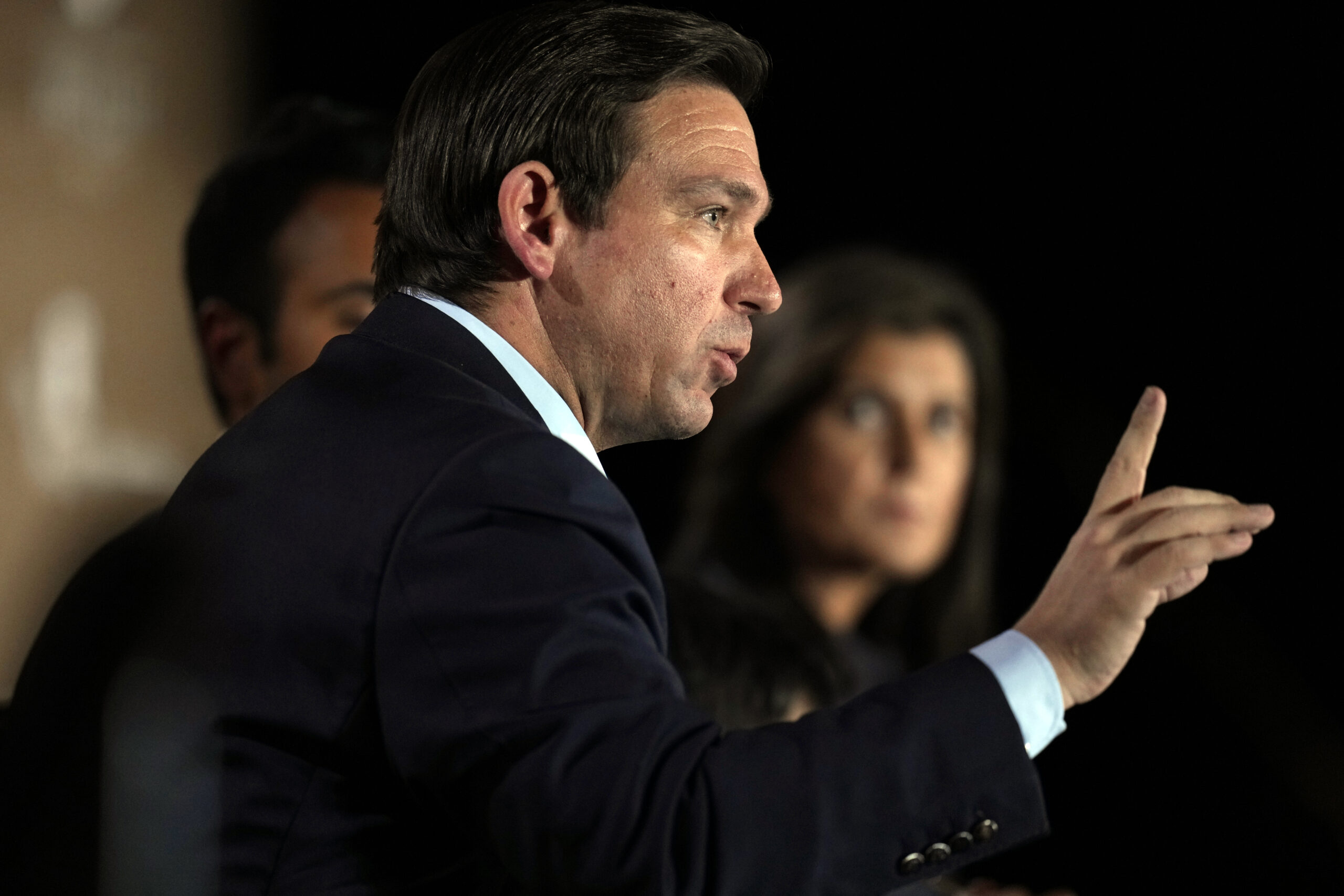 DeSantis super PAC drama distracts from primary race against Trump