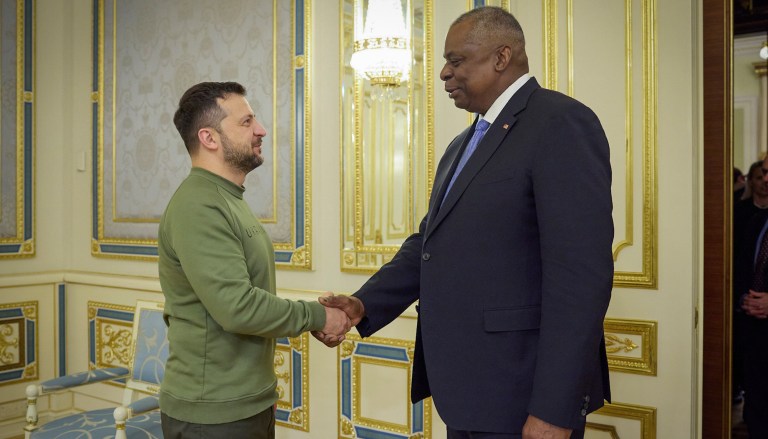 Austin announces military package to Ukraine during visit to Kyiv