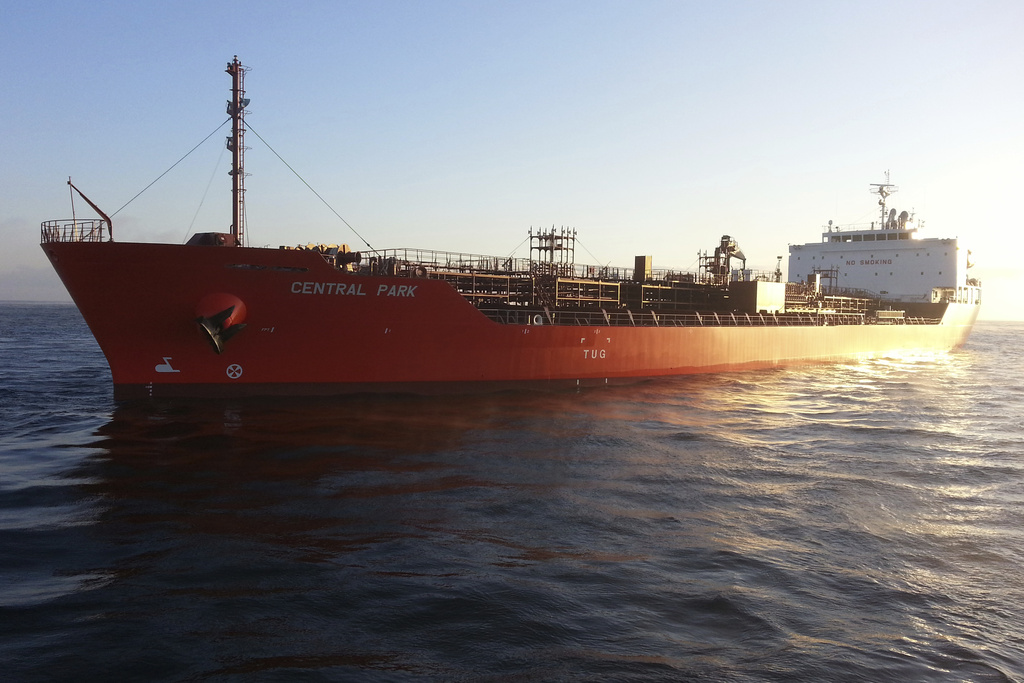 US military prevents Israel-linked tanker near Yemen from being seized