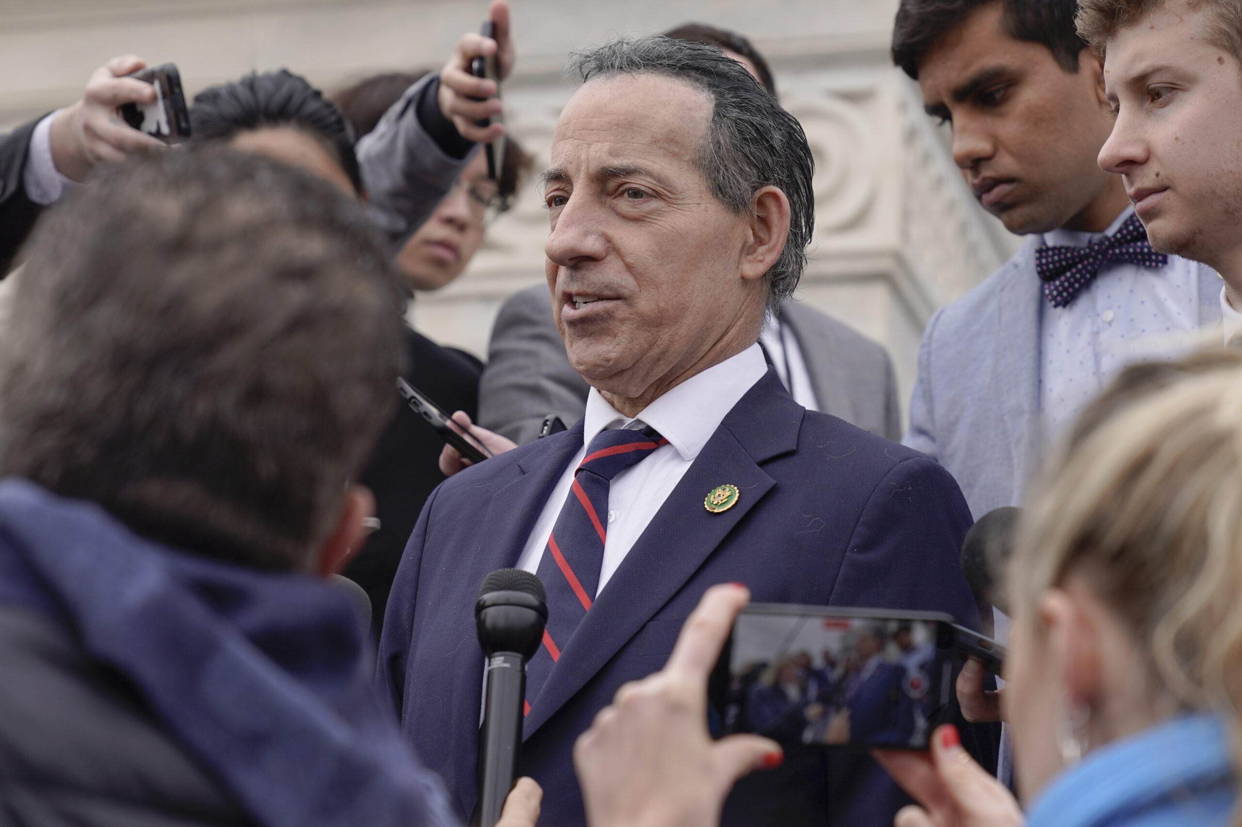 Jamie Raskin says Clarence Thomas should ‘absolutely’ recuse in Trump Supreme Court case