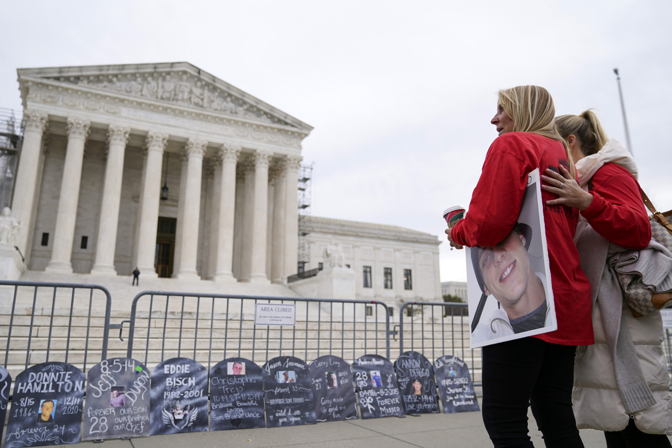 Supreme Court weighs whether few dissenters can thwart historic opioid settlement