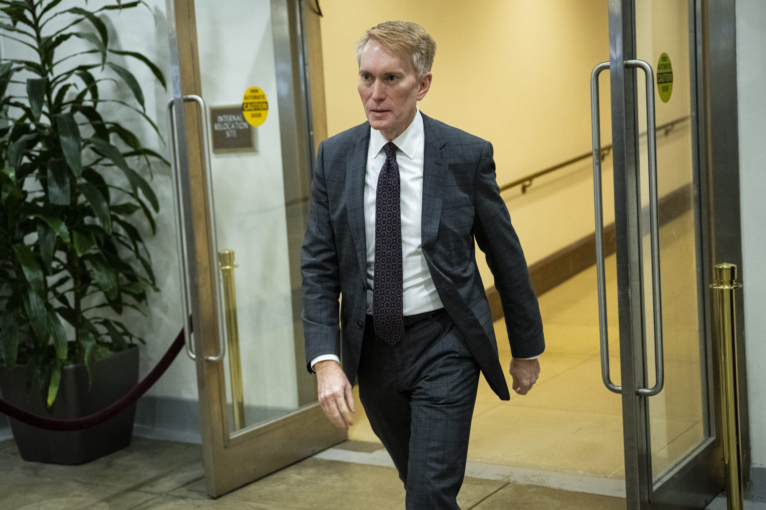Senate Ukraine briefing descends into chaos ahead of major vote on aid