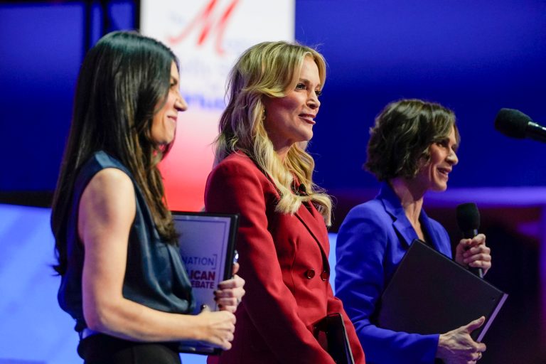 Republican debate: Megyn Kelly pulls no punches with blunt questioning