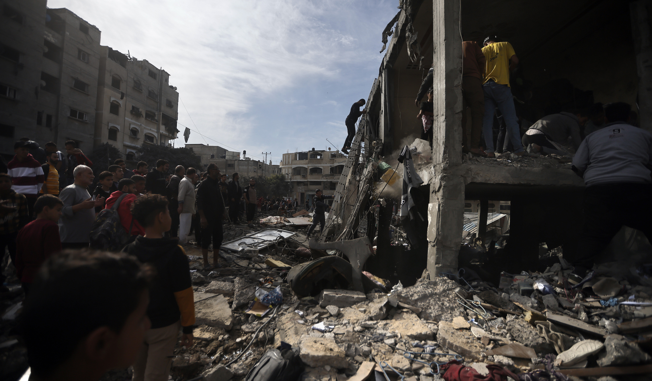 Israeli forces accuse Hamas of firing rockets from ‘humanitarian zones’