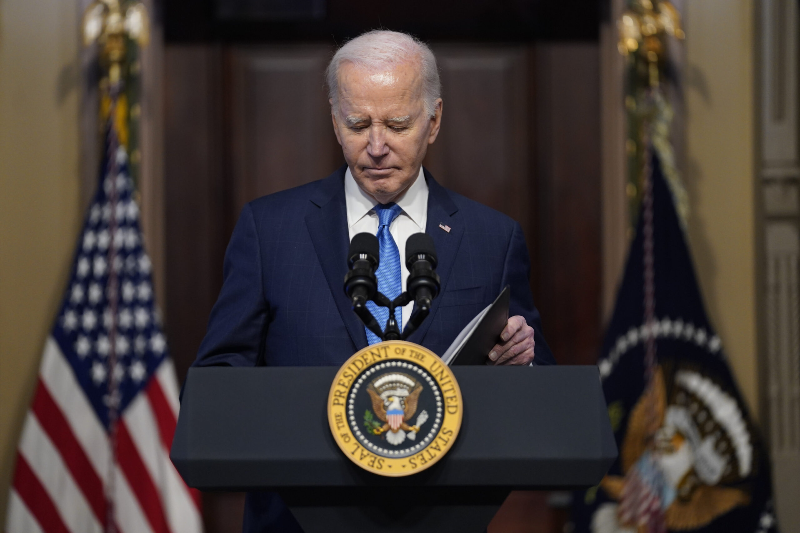 All agree: Media bias worst ever, Biden coverage condemned