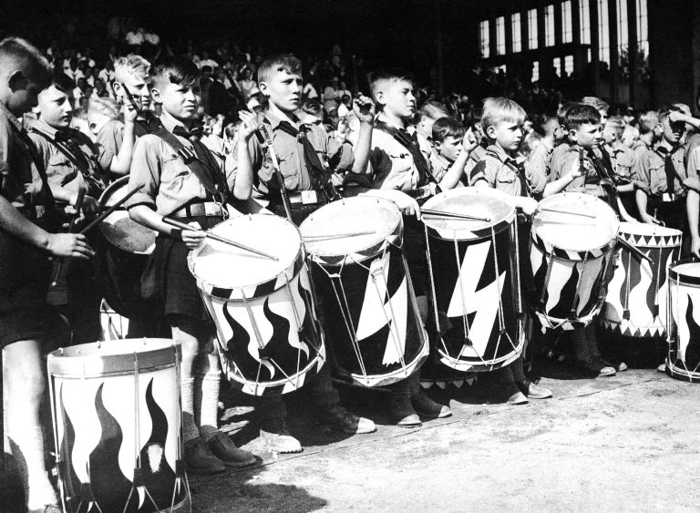 Hitler papers foresaw Putin kidnapping of Ukrainian children