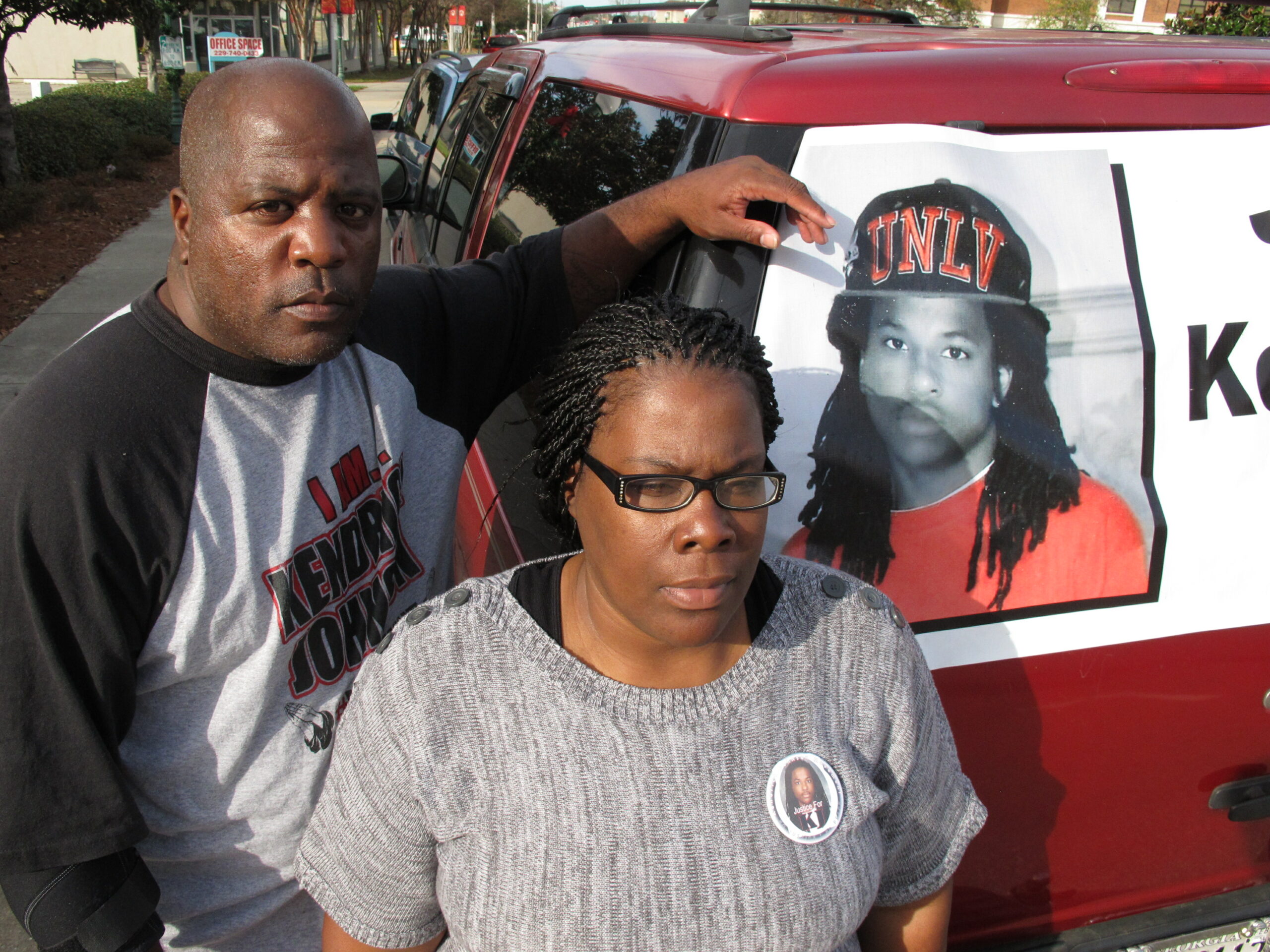 Sheriff offering $500K of own money in case of dead teenager found in gym mat