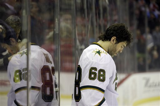 NHL’s Dallas Stars split with Mark Cuban’s Mavericks and issue strong support for anthem: ‘Proud to represent our country’