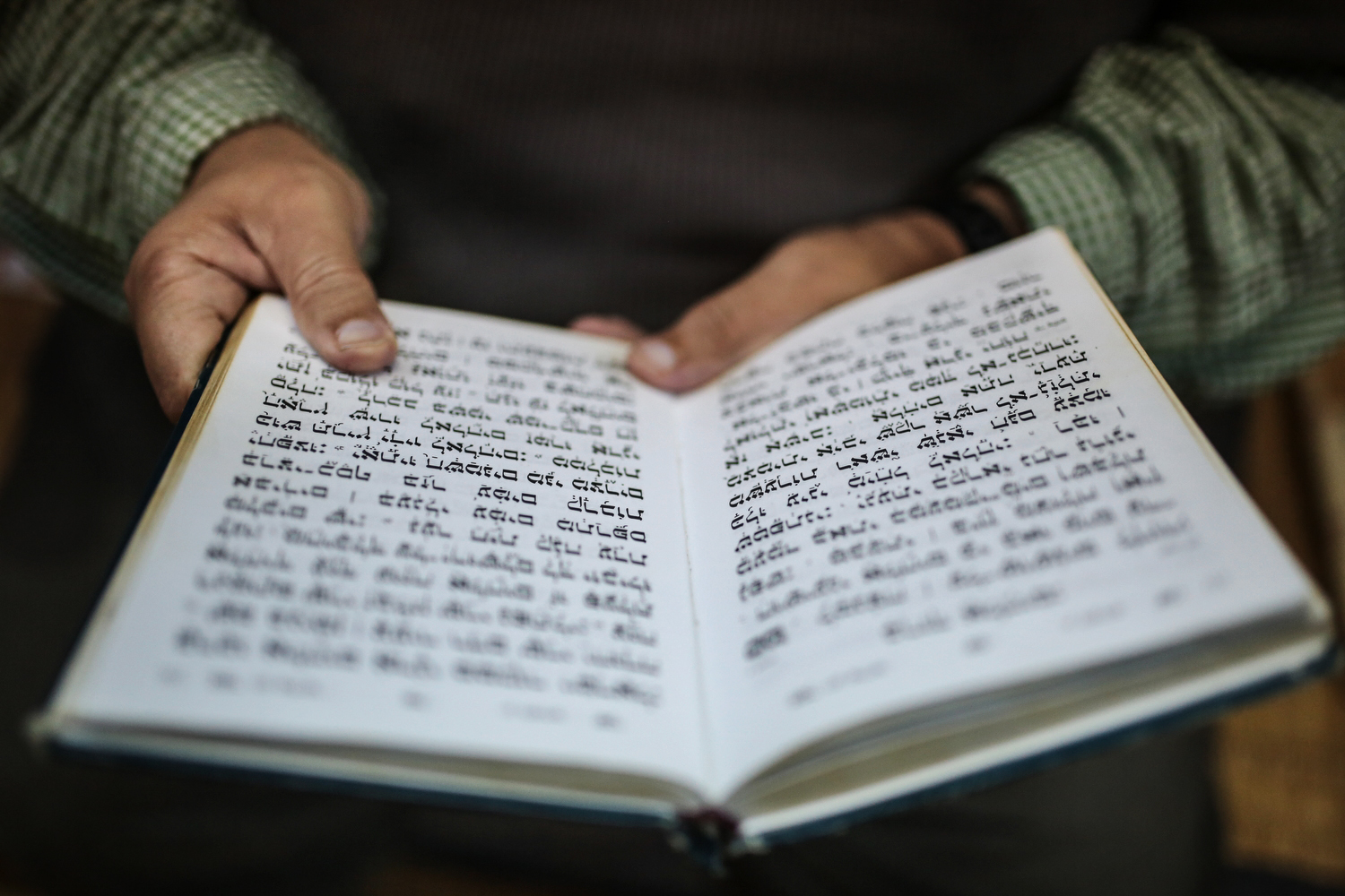 Fraternity house break-in and Torah desecration under police investigation