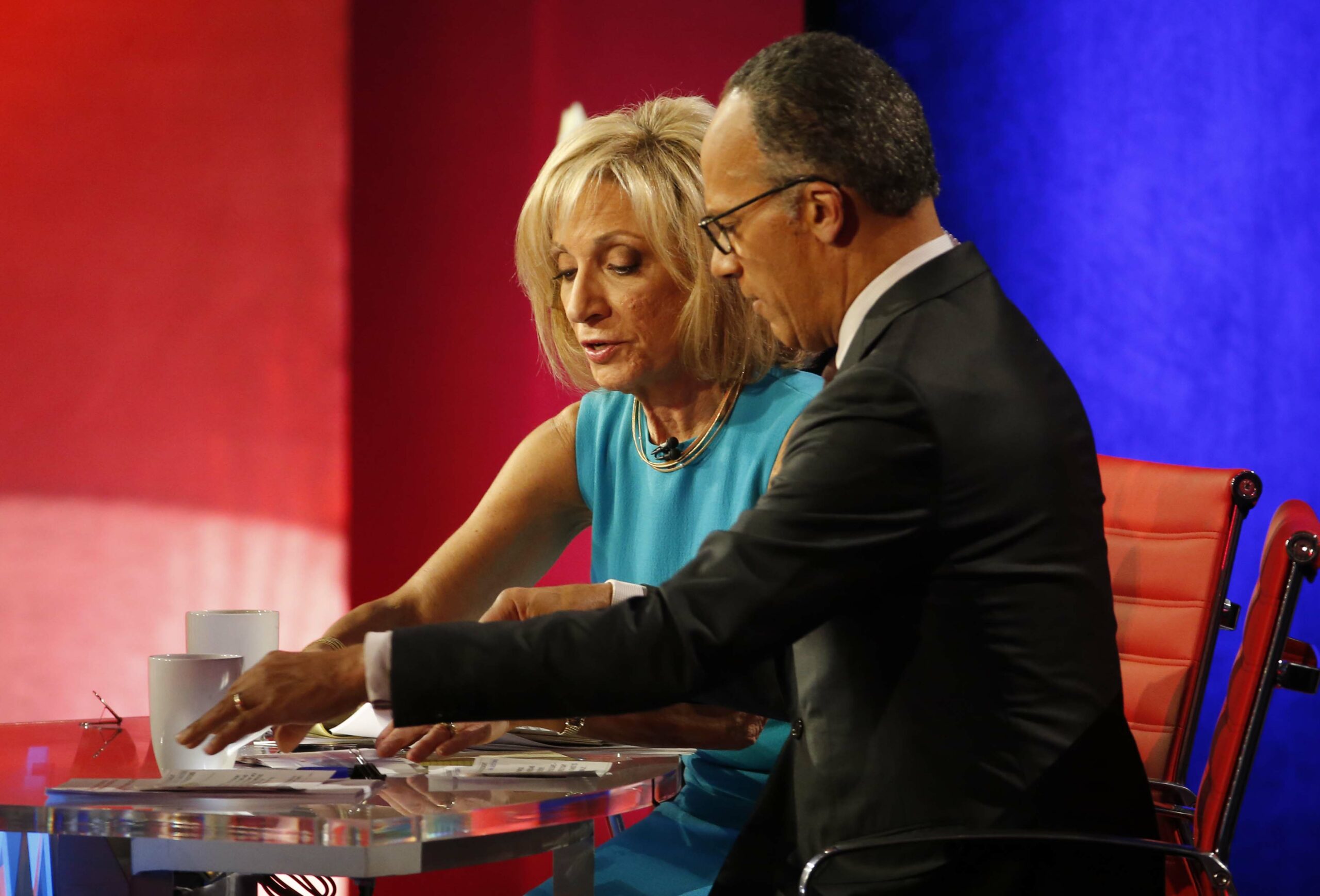 NBC News anchor covers for Joe Biden’s anti-vaxxer rhetoric