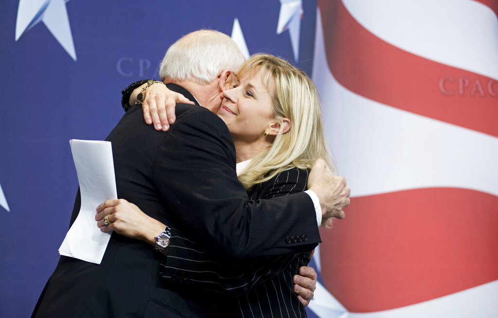 GOP who’s who rallies for Liz Cheney, Romney leads