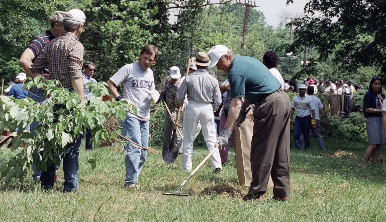 From Gale Sayers to Mama Cass, newsman Dick Williams told the stories better