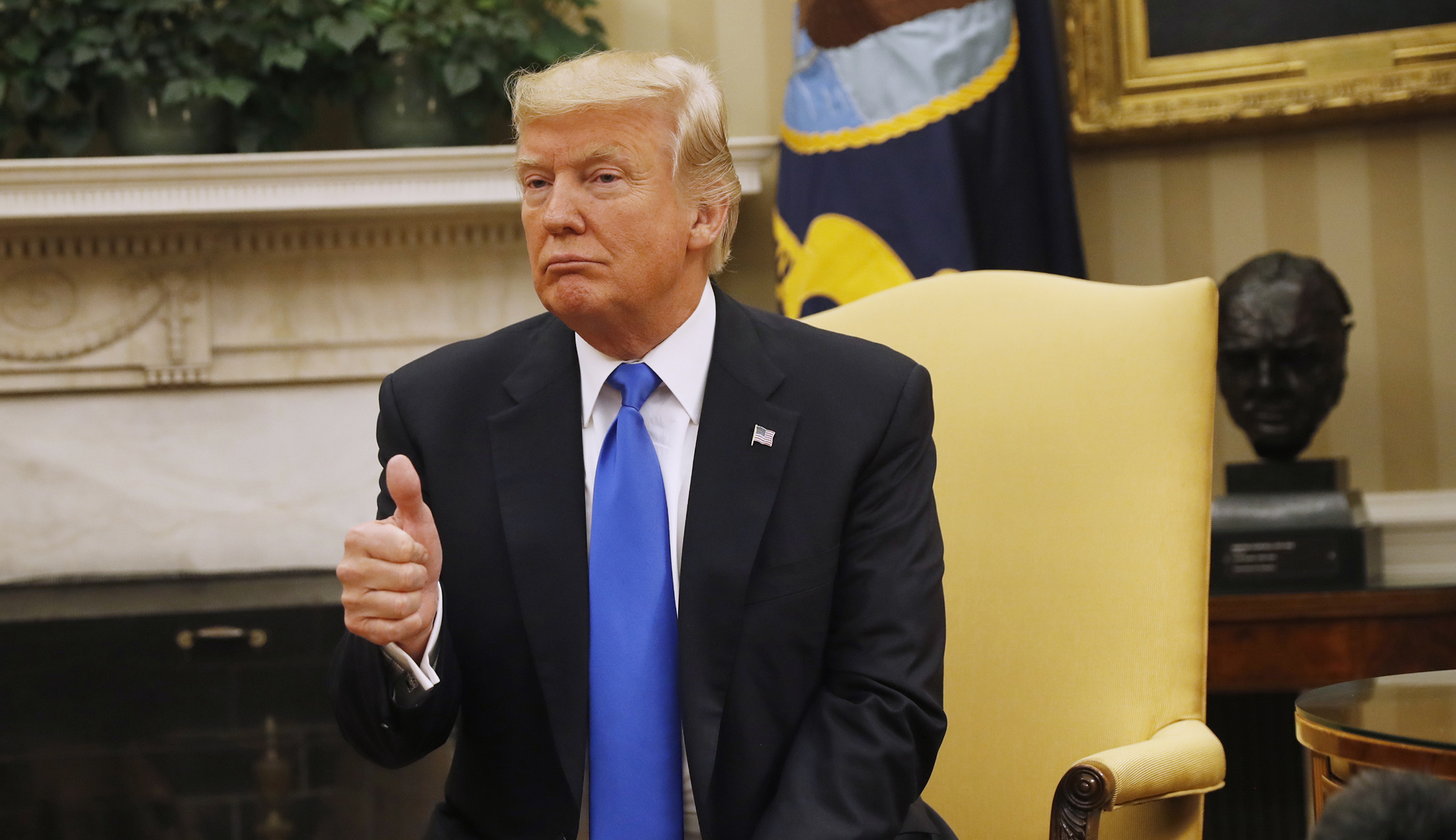 Trump praises Senate after vote to advance Obamacare repeal bill