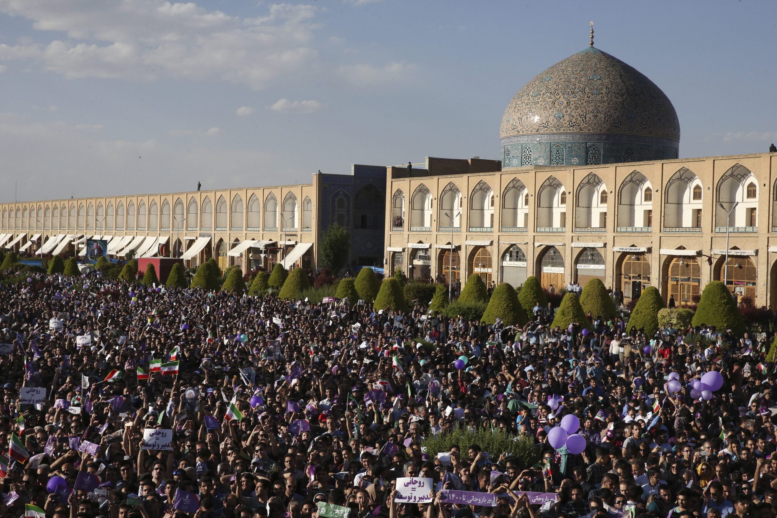 Iran sanctions bill advances in Senate with 18-3 committee vote