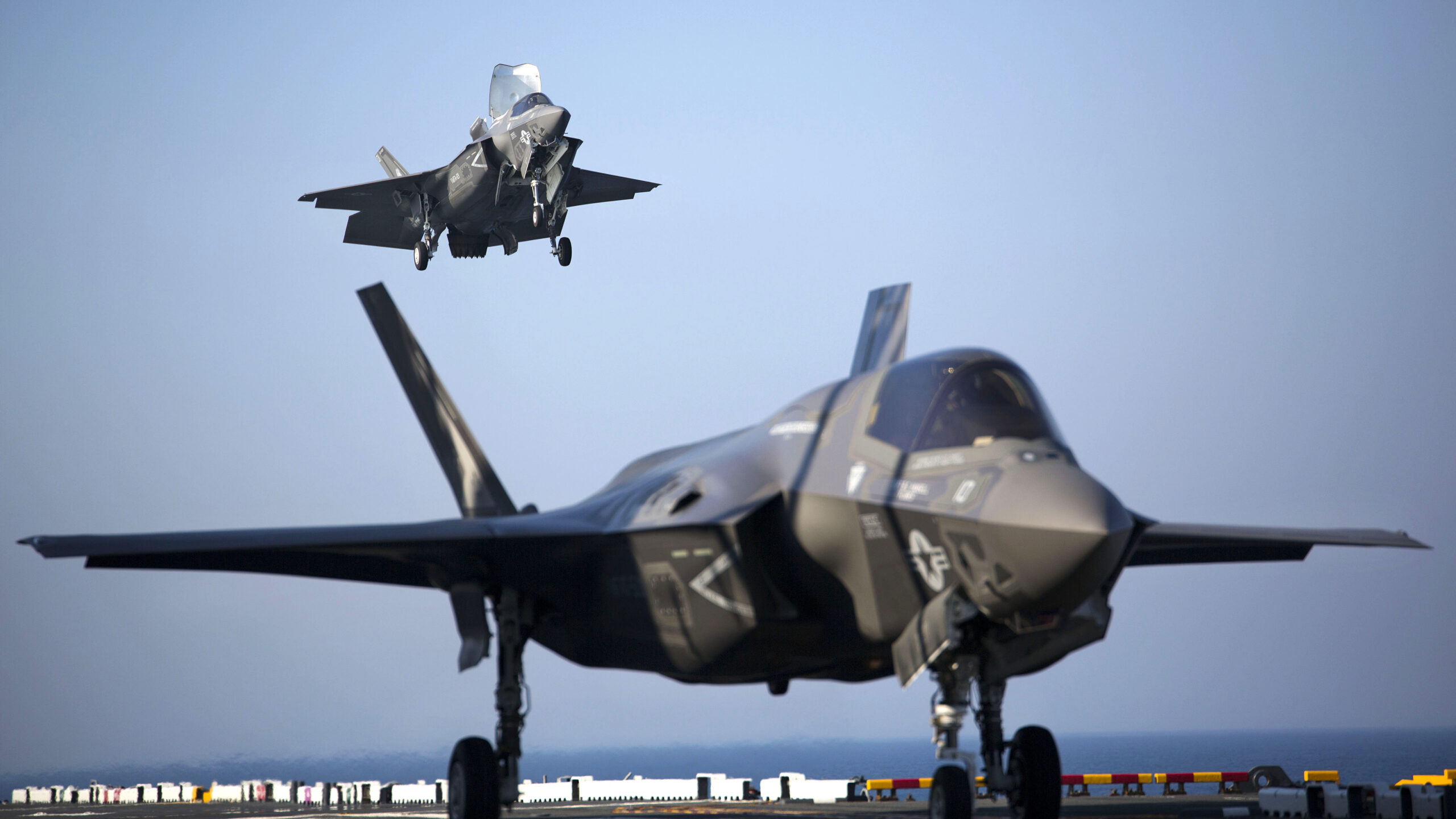 F-35 cost drops to below $100 million per plane for first time