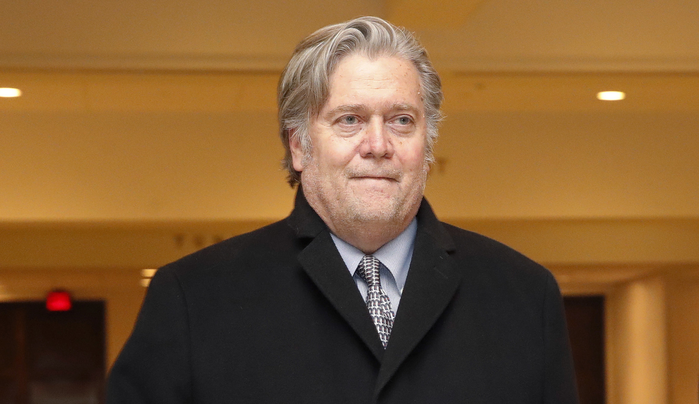 White House confirms Steve Bannon’s attorney relayed closed-door Russia probe questions