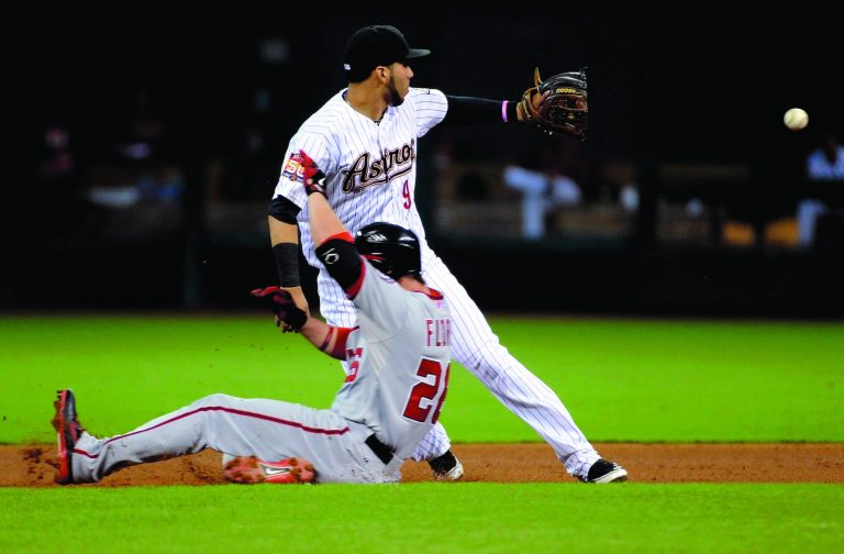 Espinosa’s RBI single in 12th lifts Nationals over Astros