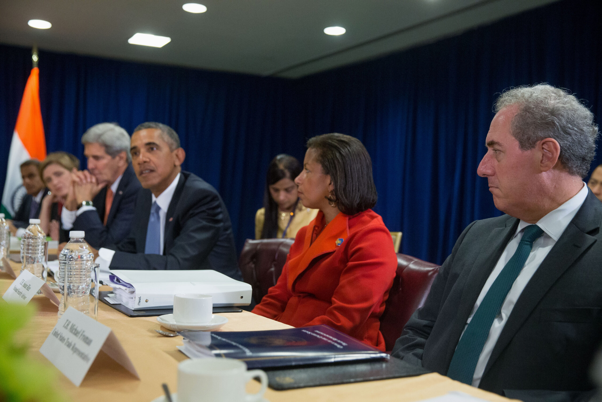 Business groups cautiously praise trade deal
