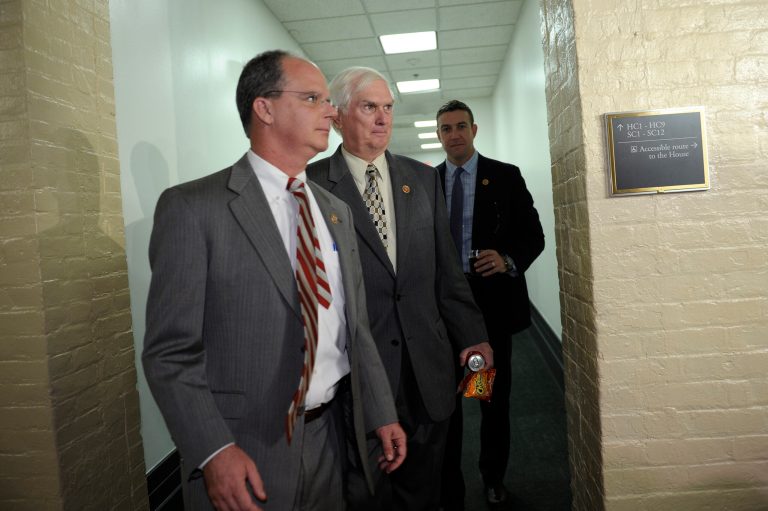 Hunter wants to begin a conversation the administration should've had before lifting ban on women in combat. (AP Photo/Susan Walsh)