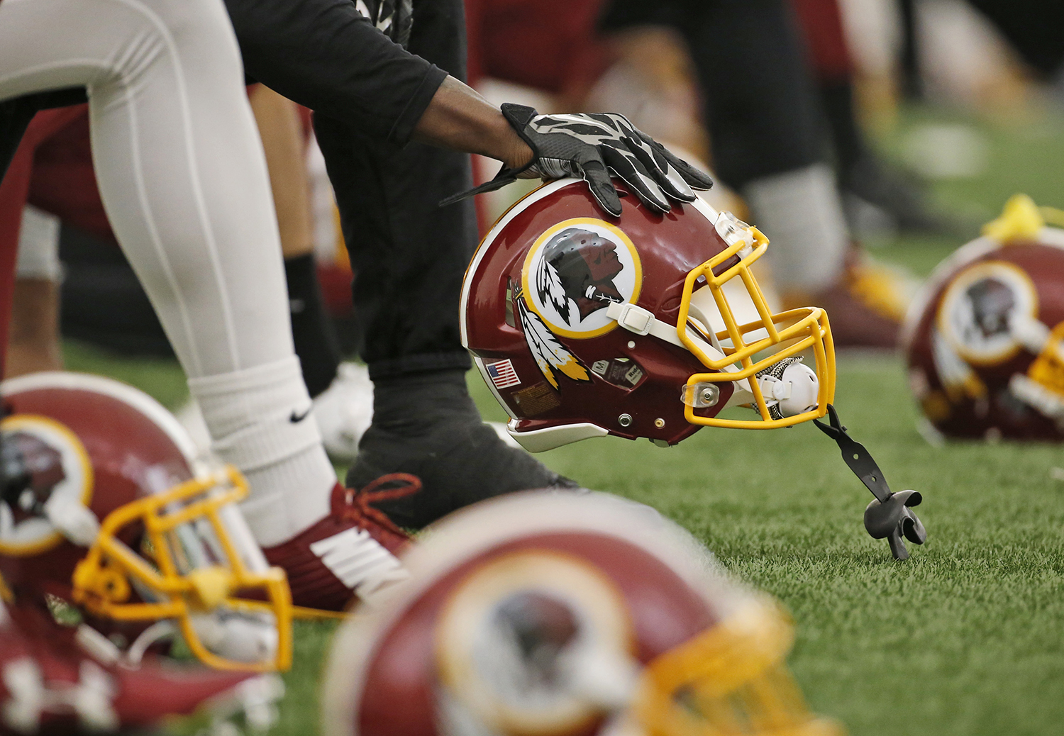 Redskins want Supreme Court to tackle trademark case