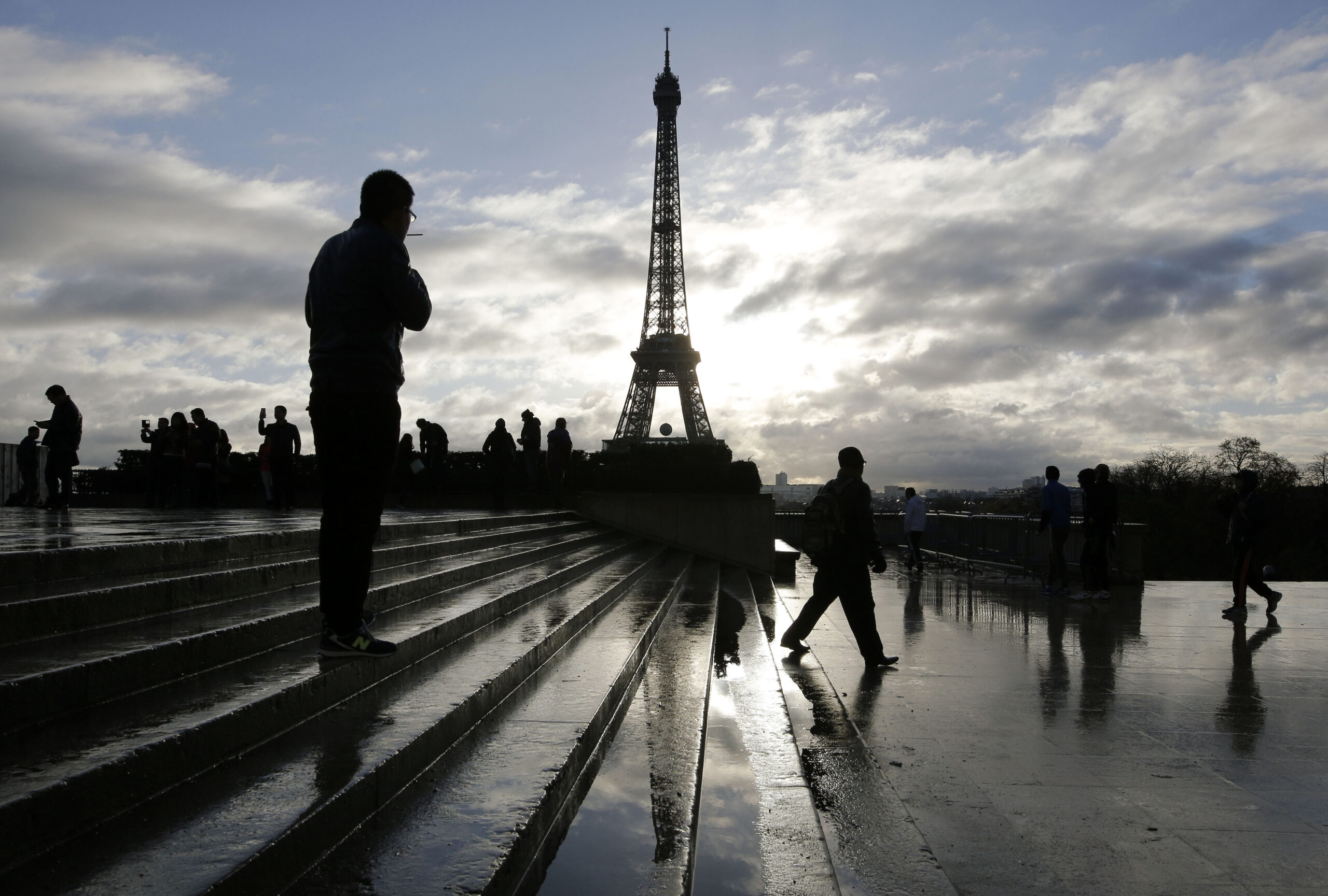 Skeptics to host alternative climate meeting in Paris