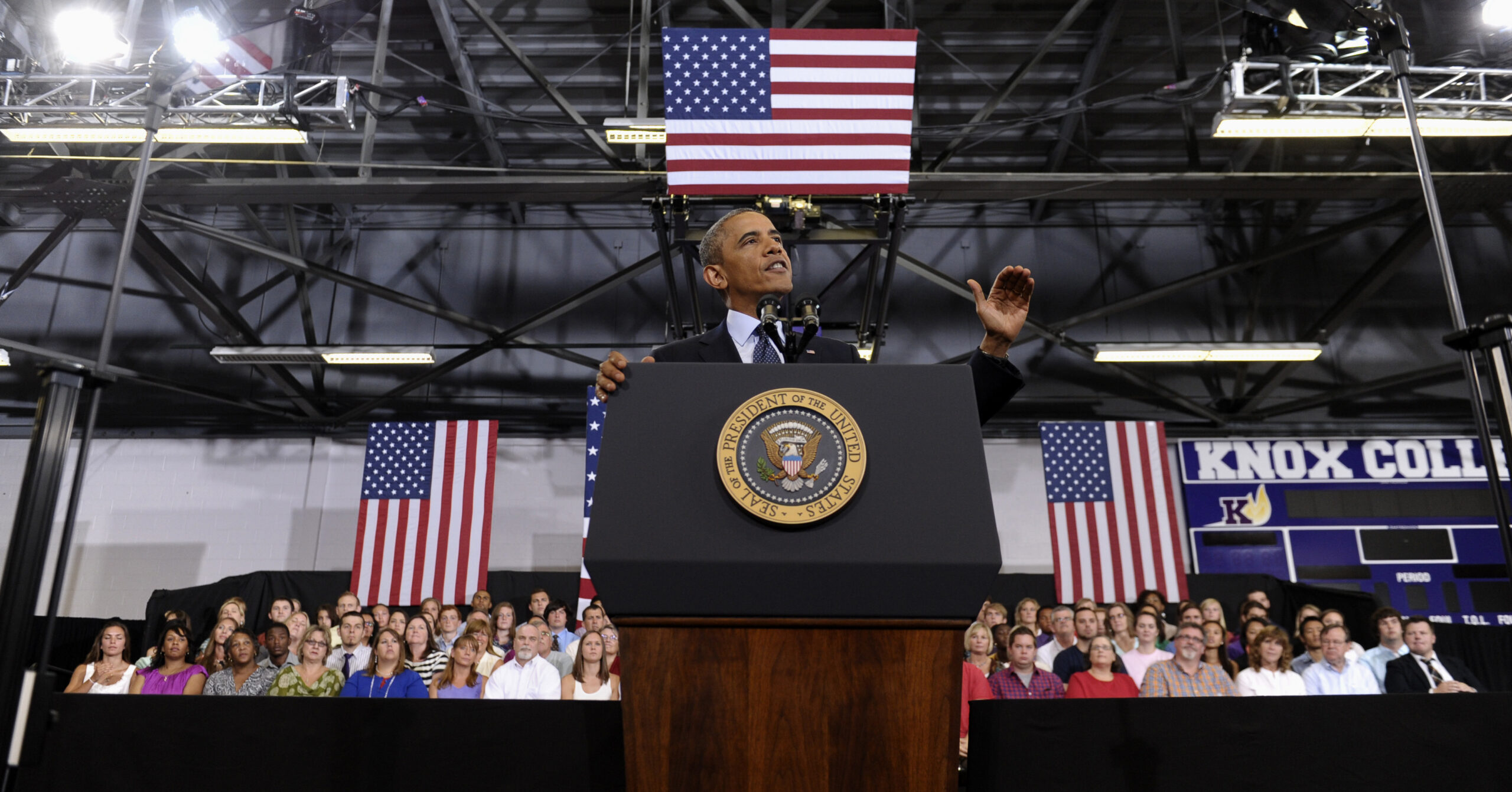 Obama blames House GOP for fragile economic recovery
