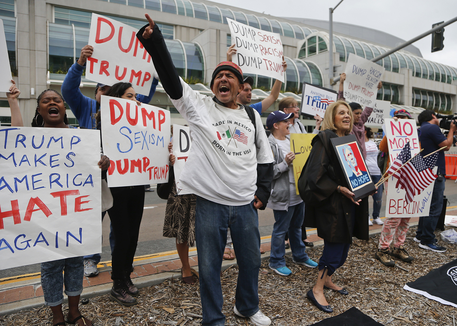 Anti-Trump PAC hopes to unite Dems and GOP