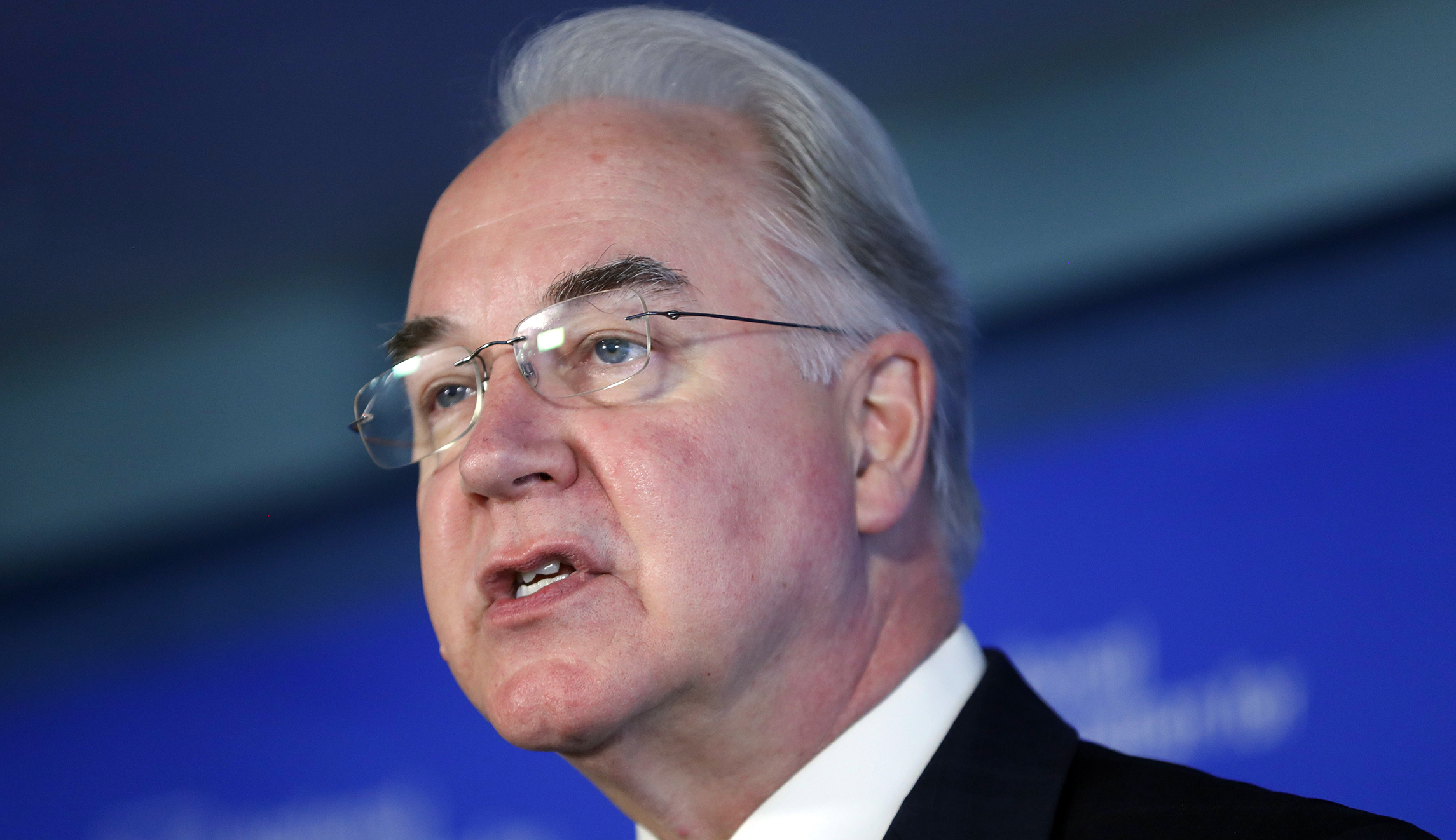 Trump promises decision ‘tonight’ on Tom Price’s fate amid private jet controversy