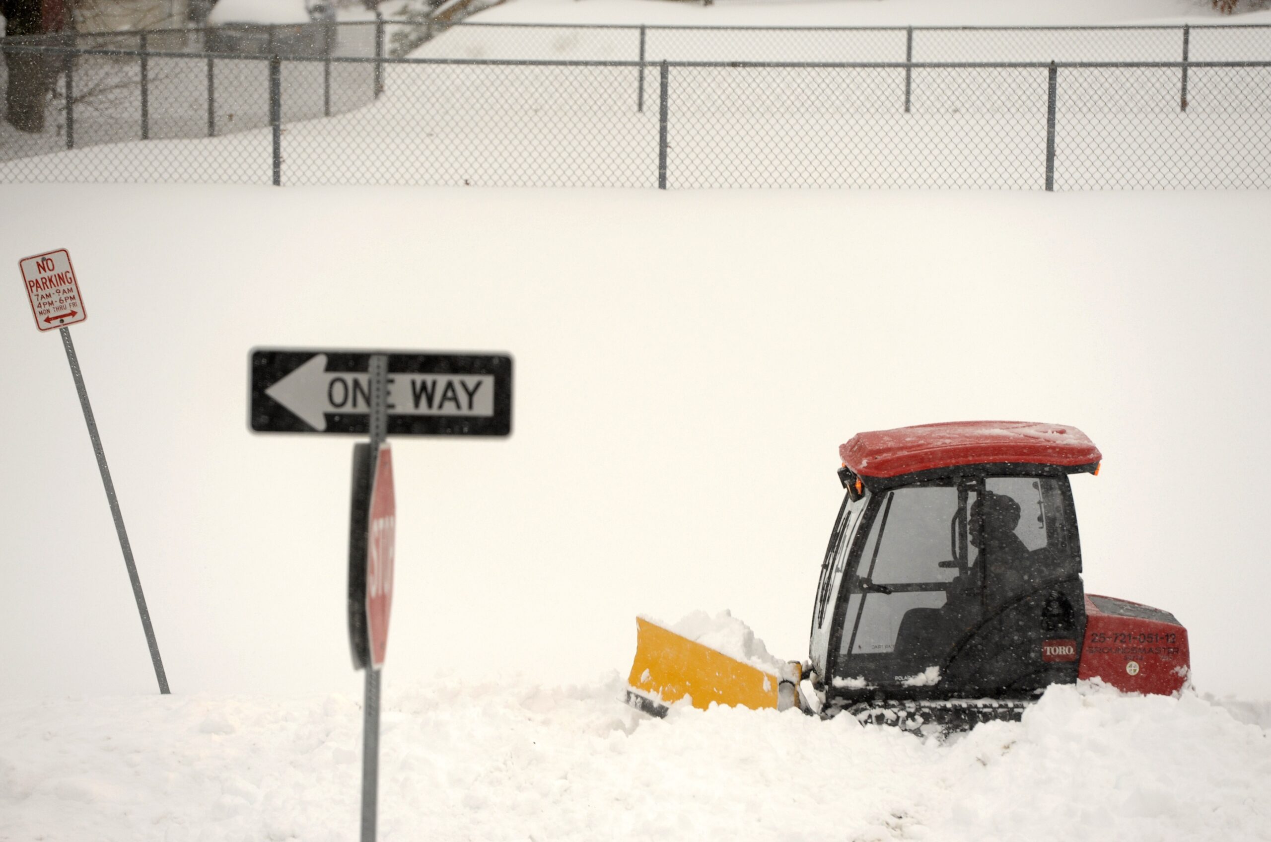 Flight delays persist day after Mid-Atlantic snow