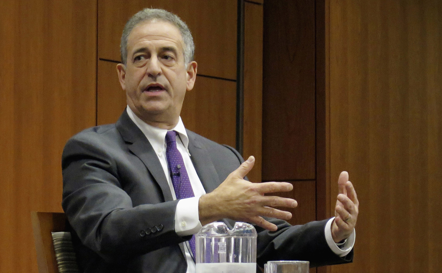 Feingold campaign says right-wing activist tried to infiltrate it