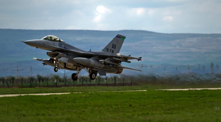 450 US, Romanian troops in joint military games